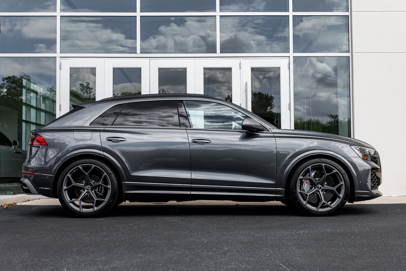Used 2025 Audi RS Q8 performance AWD/4WD image 17