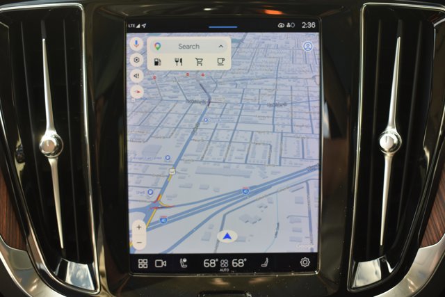 Used 2023 Volvo V60 B5 Cross Country Plus w/ Climate Package image 28