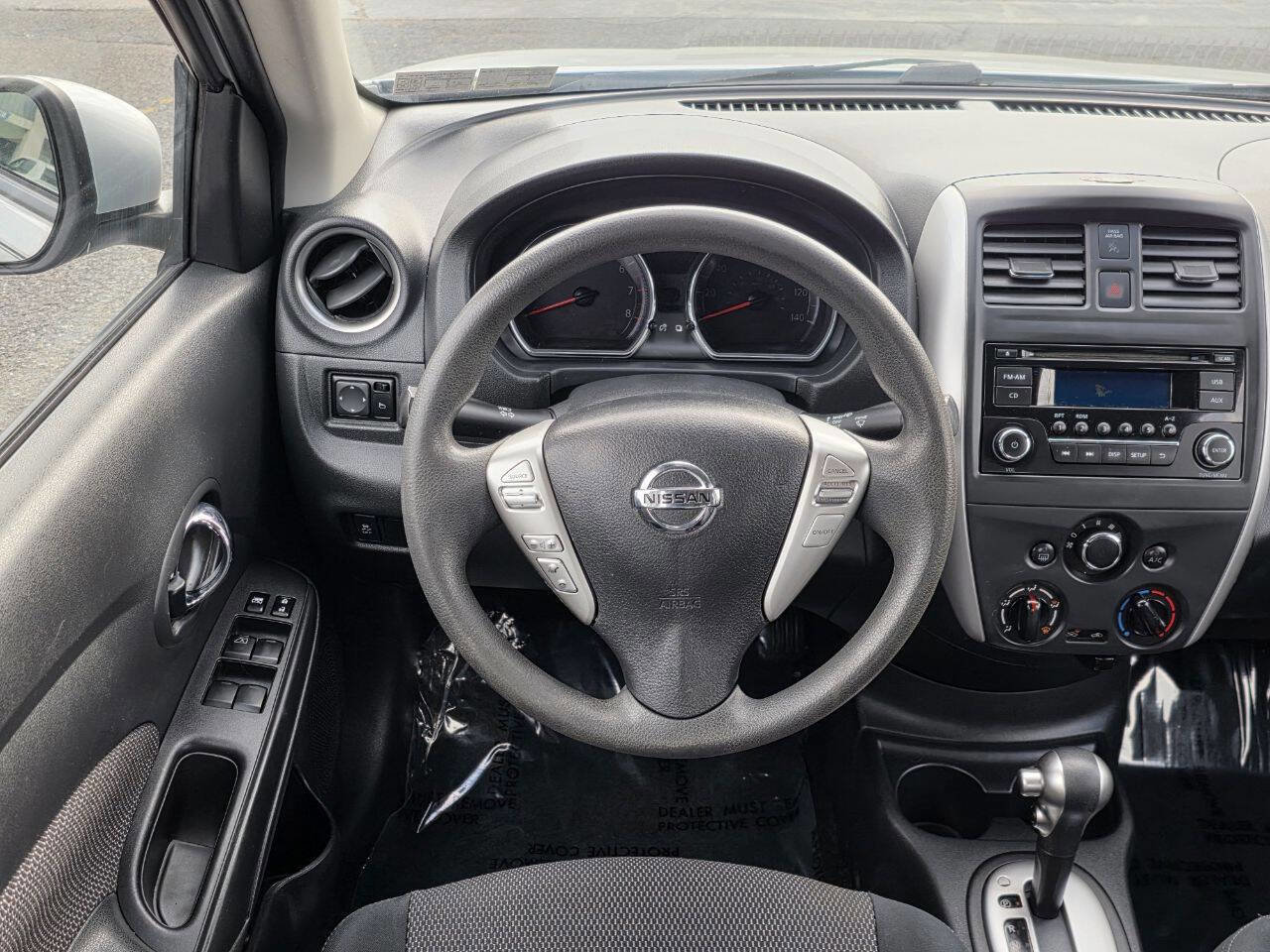 Used 2016 Nissan Versa SV image 16