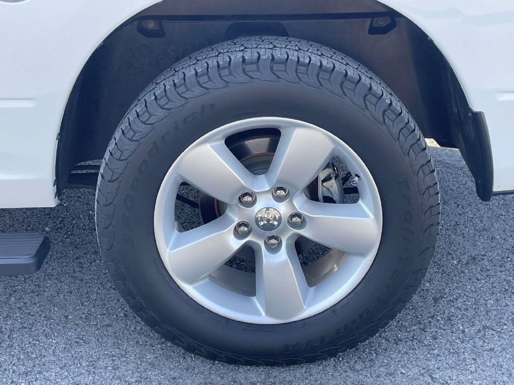Used 2015 RAM 1500 Express AWD/4WD image 45