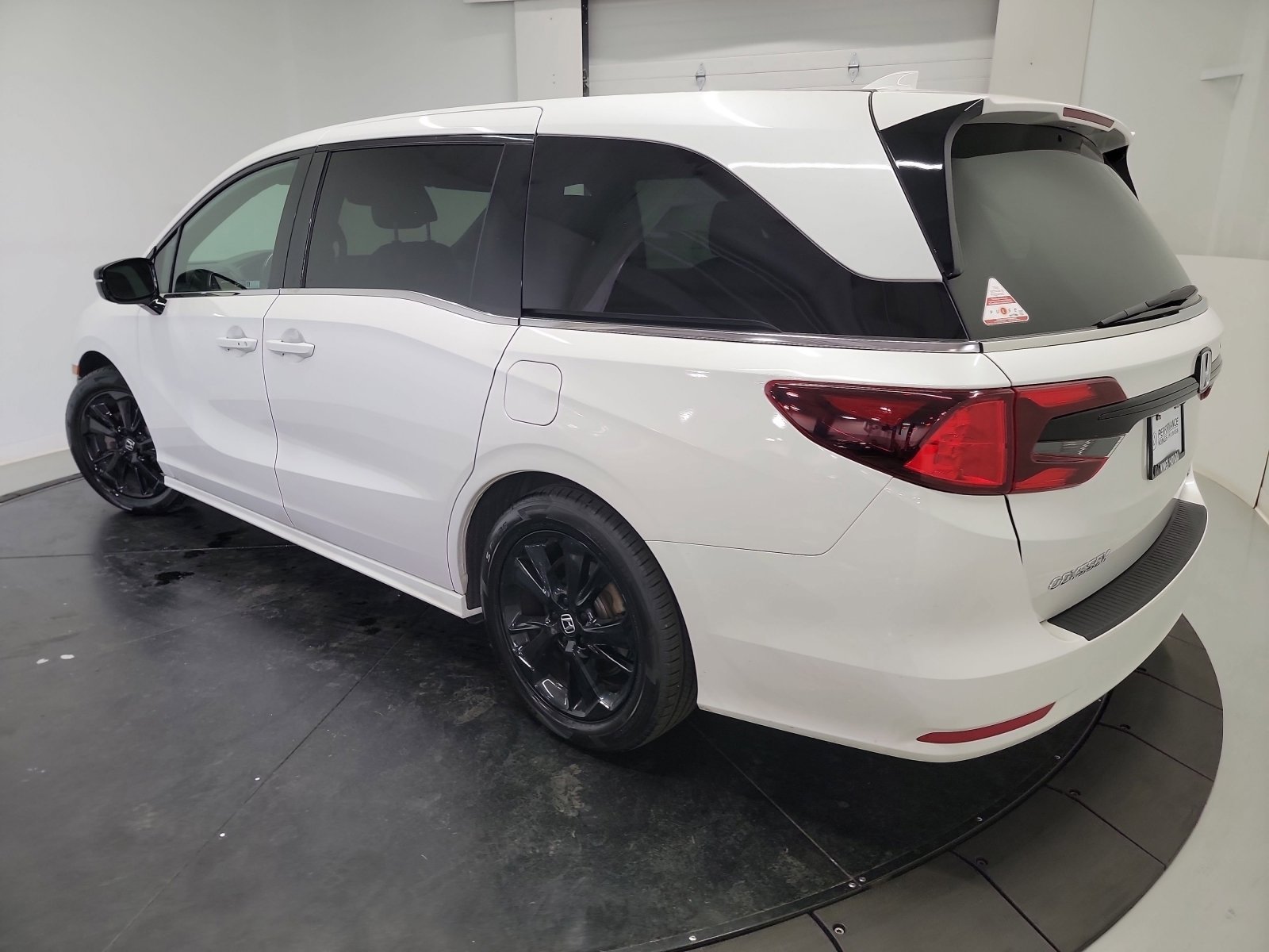 Certified 2023 Honda Odyssey Sport image 6
