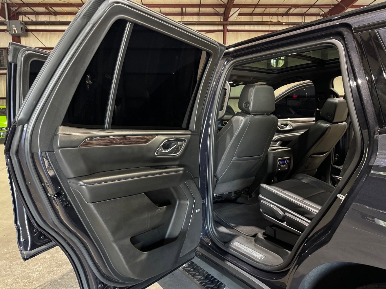 Used 2022 Chevrolet Tahoe Z71 image 17
