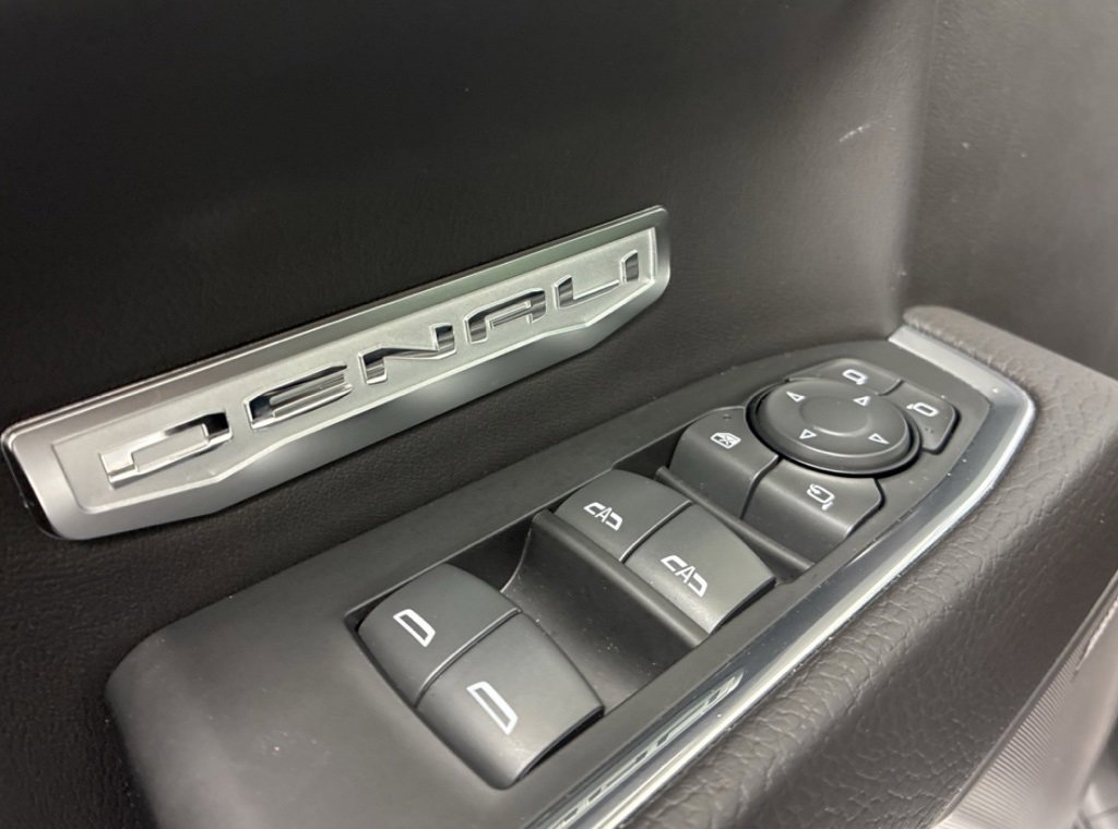 Used 2022 GMC Sierra 1500 Denali image 21