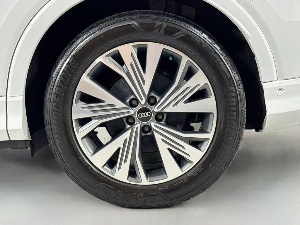 Used 2023 Audi Q4 e-tron Premium Plus RWD image 10