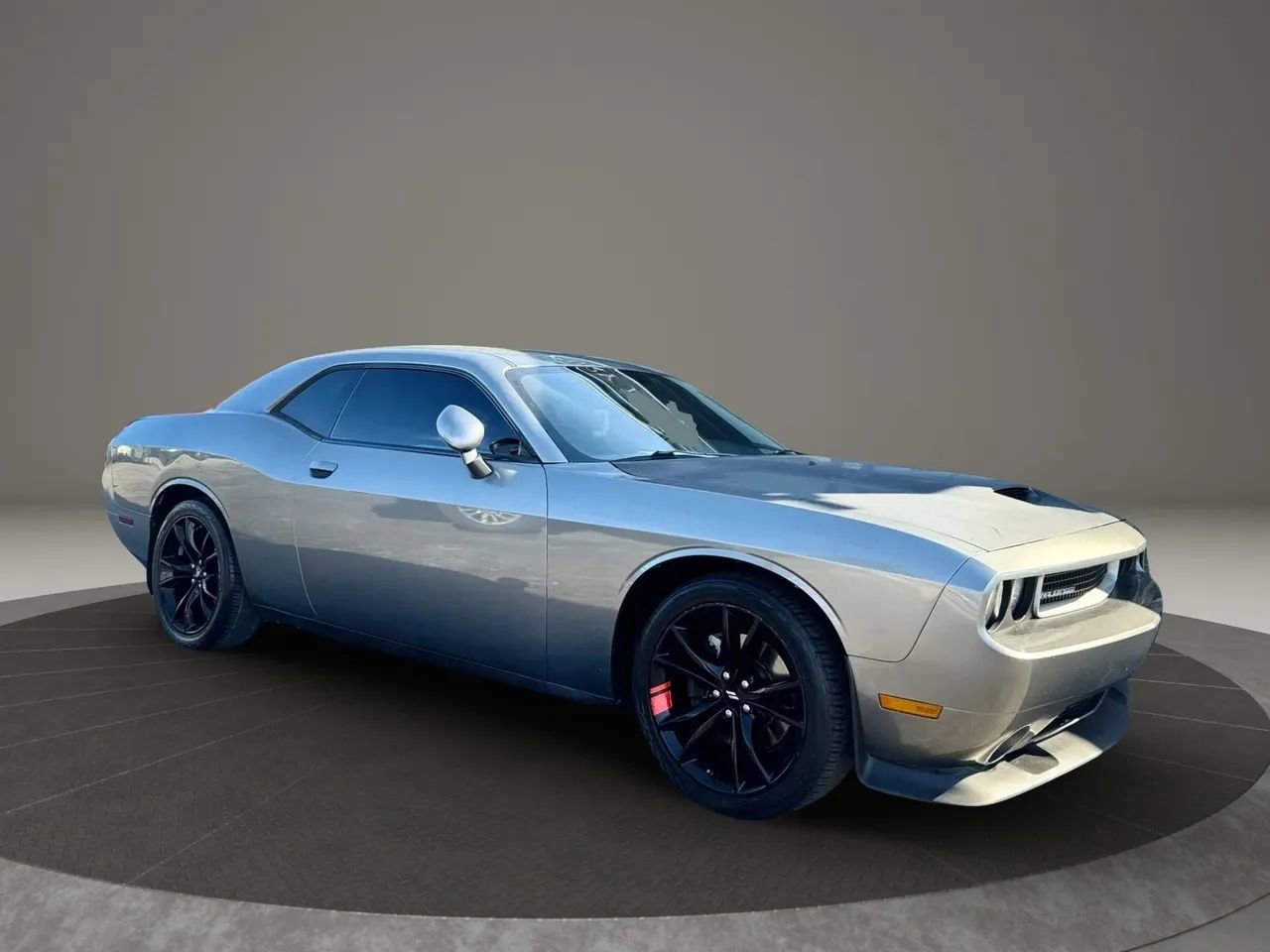 Used 2012 Dodge Challenger R/T image 3