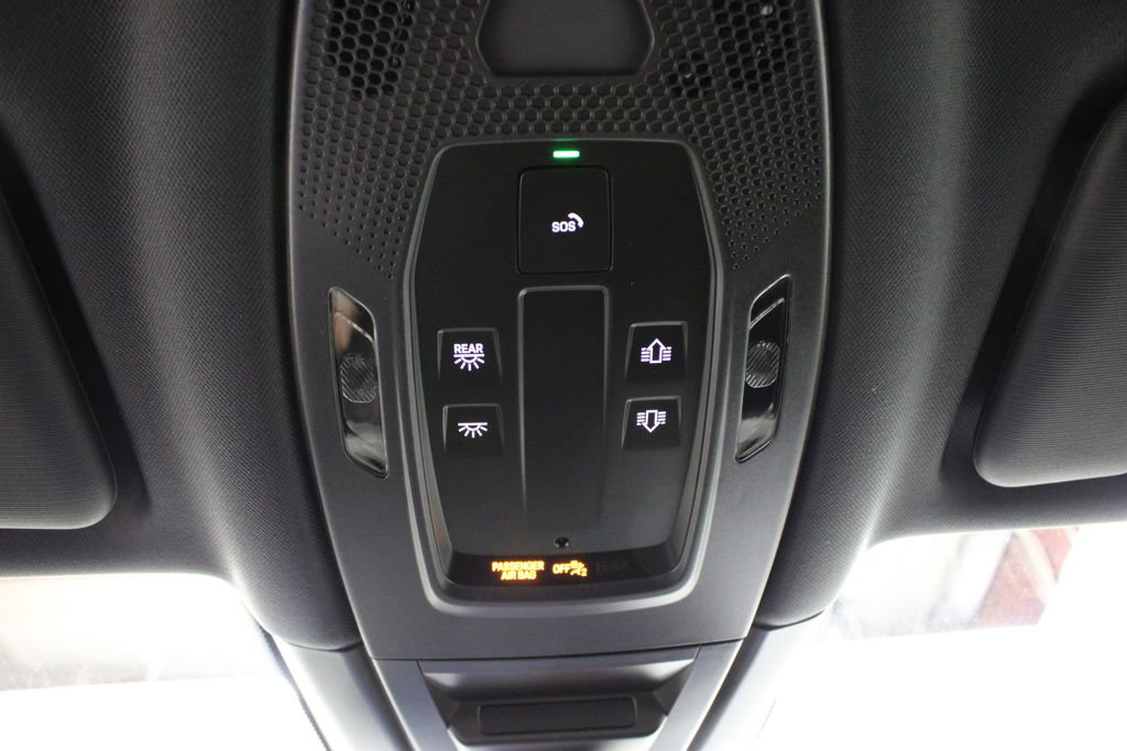New 2025 Porsche Cayenne S AWD/4WD image 39
