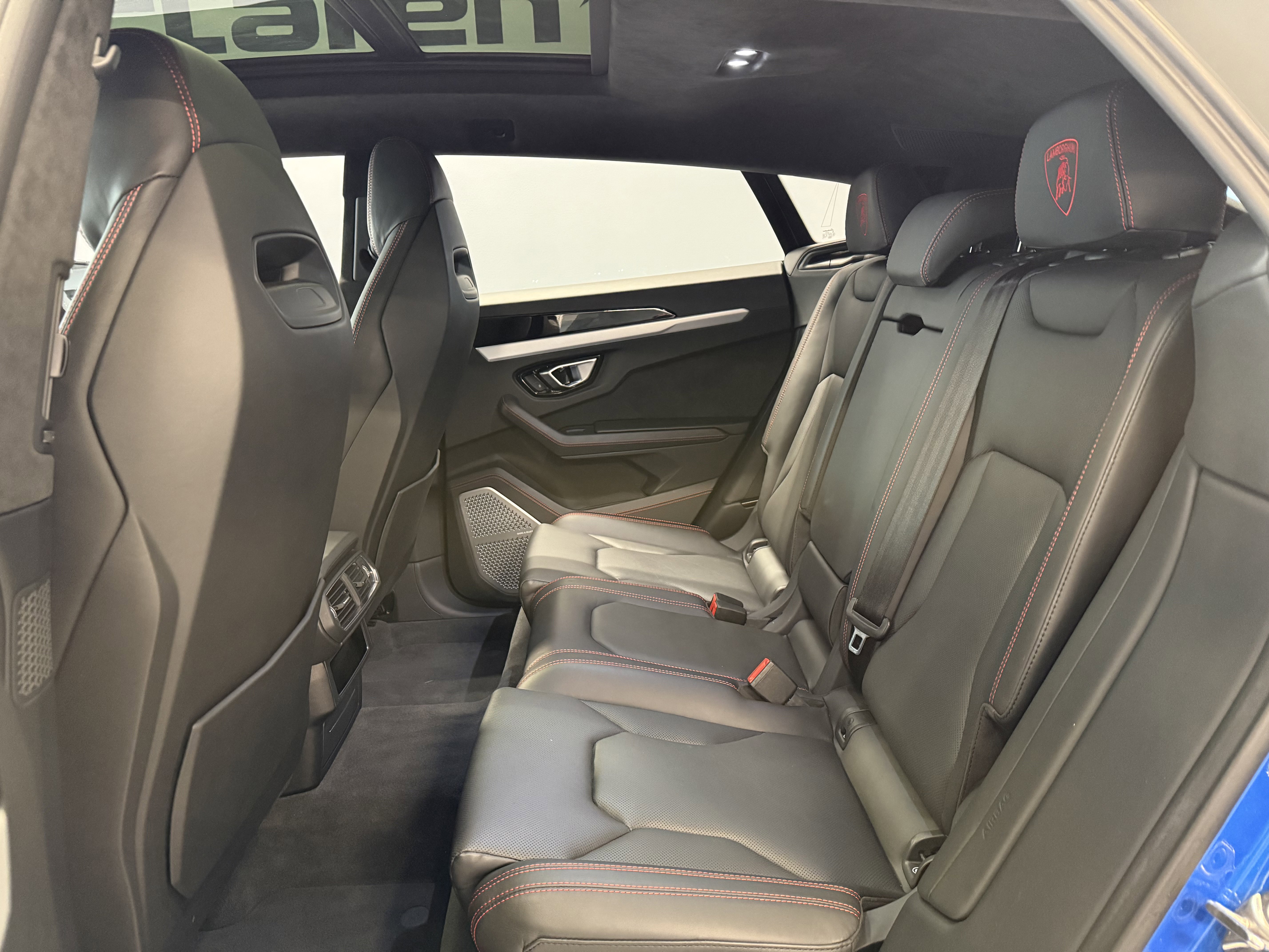 Used 2020 Lamborghini Urus image 17