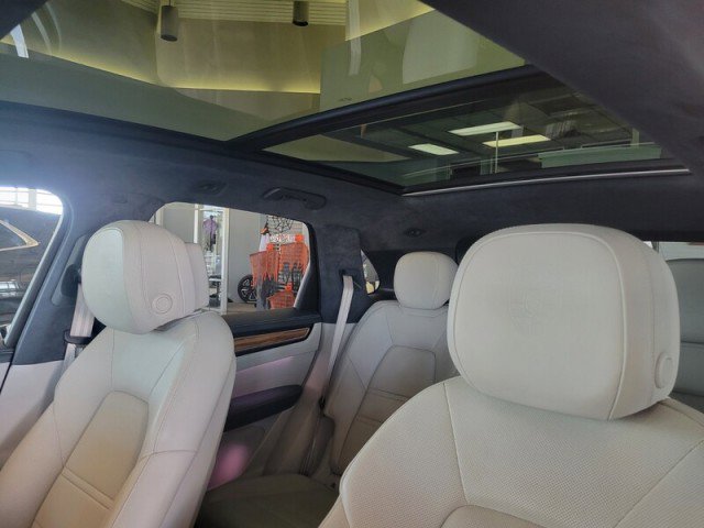 Used 2022 Porsche Cayenne GTS image 25