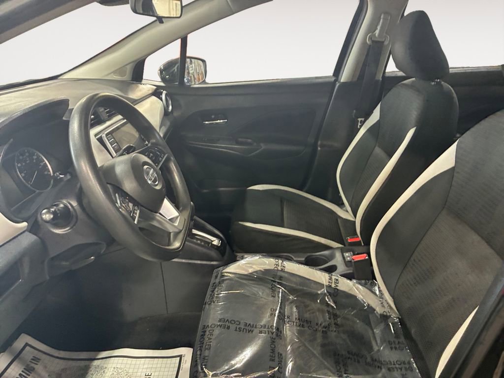 Used 2021 Nissan Versa SV image 9