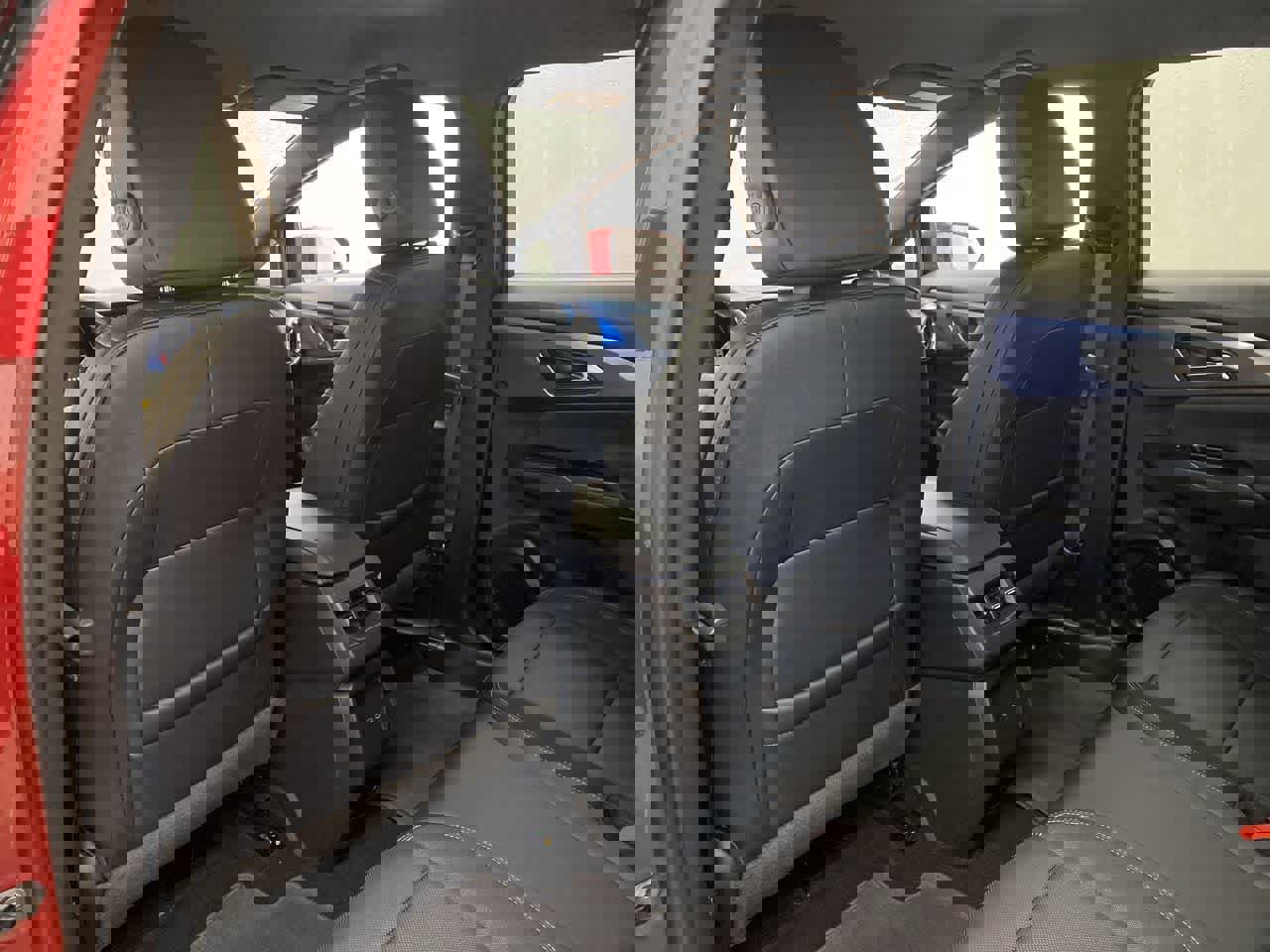 Used 2025 Chevrolet Equinox EV LT w/ Convenience Package image 15