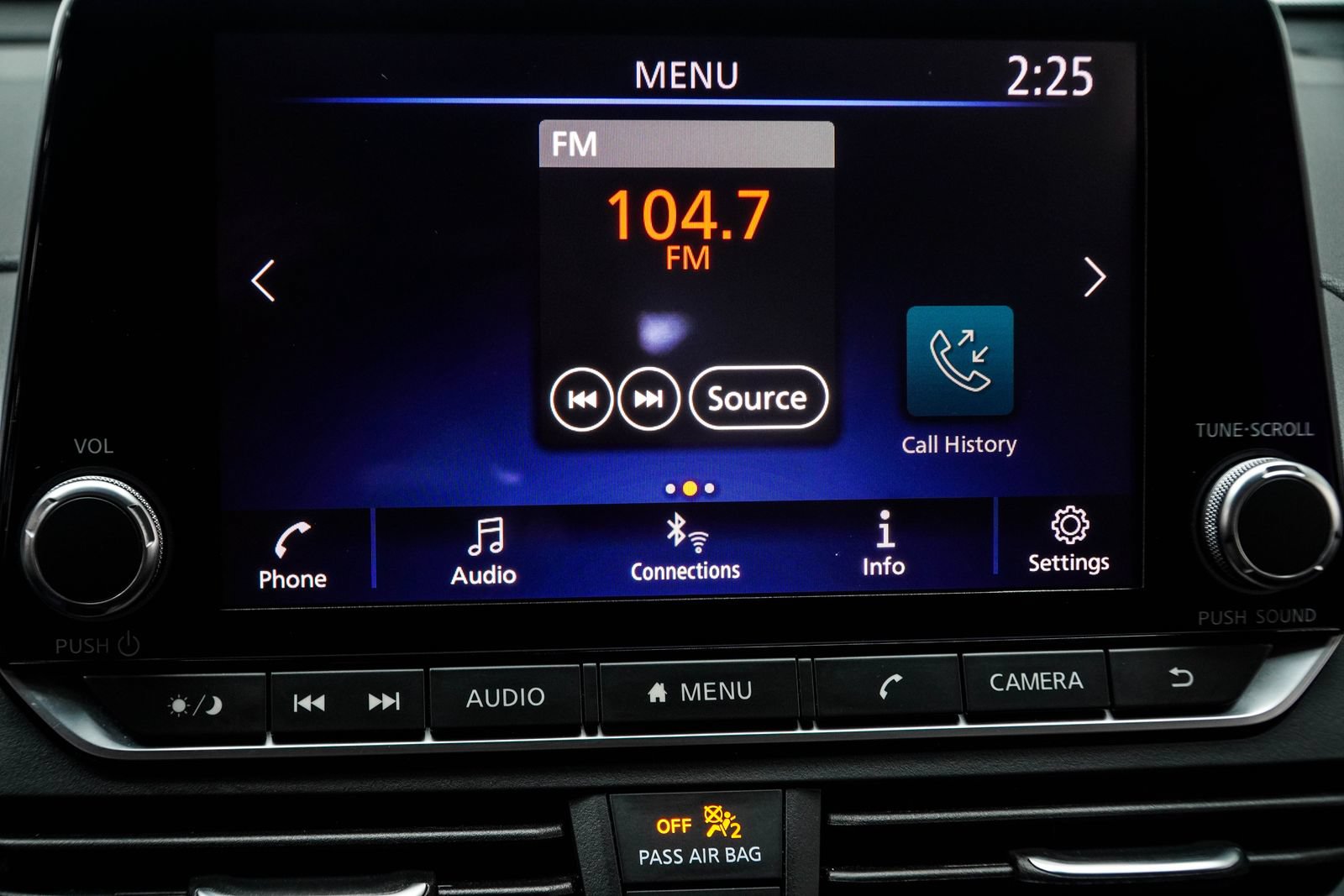 Used 2024 Nissan Altima 2.5 SR FWD image 24