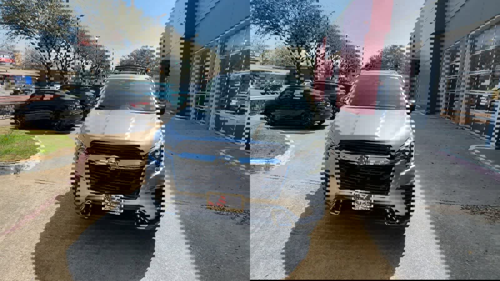 Used 2025 Subaru Ascent Touring w/ Popular Package #2 image 3