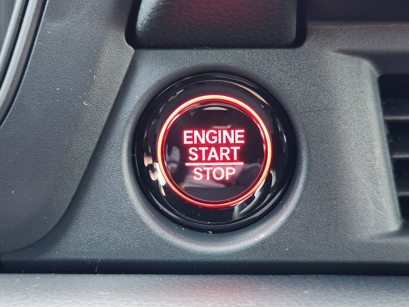 New 2026 Honda Pilot Sport image 25