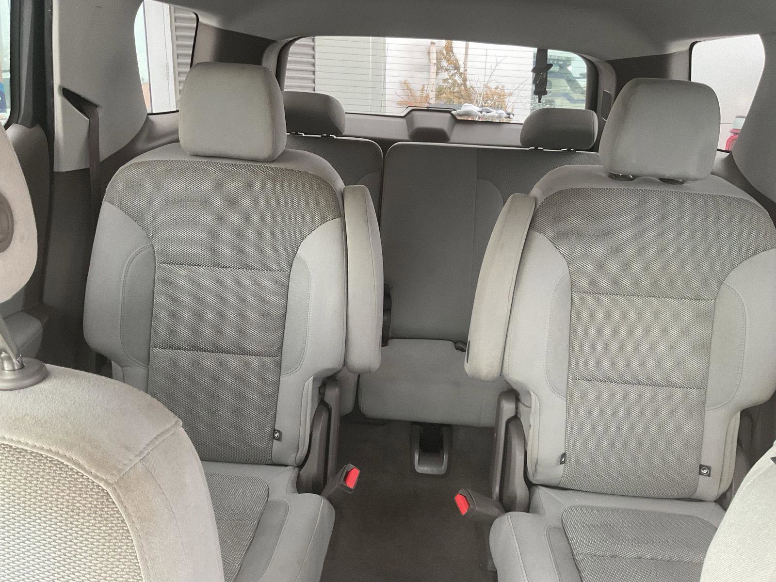 Used 2020 Chevrolet Traverse LT image 18