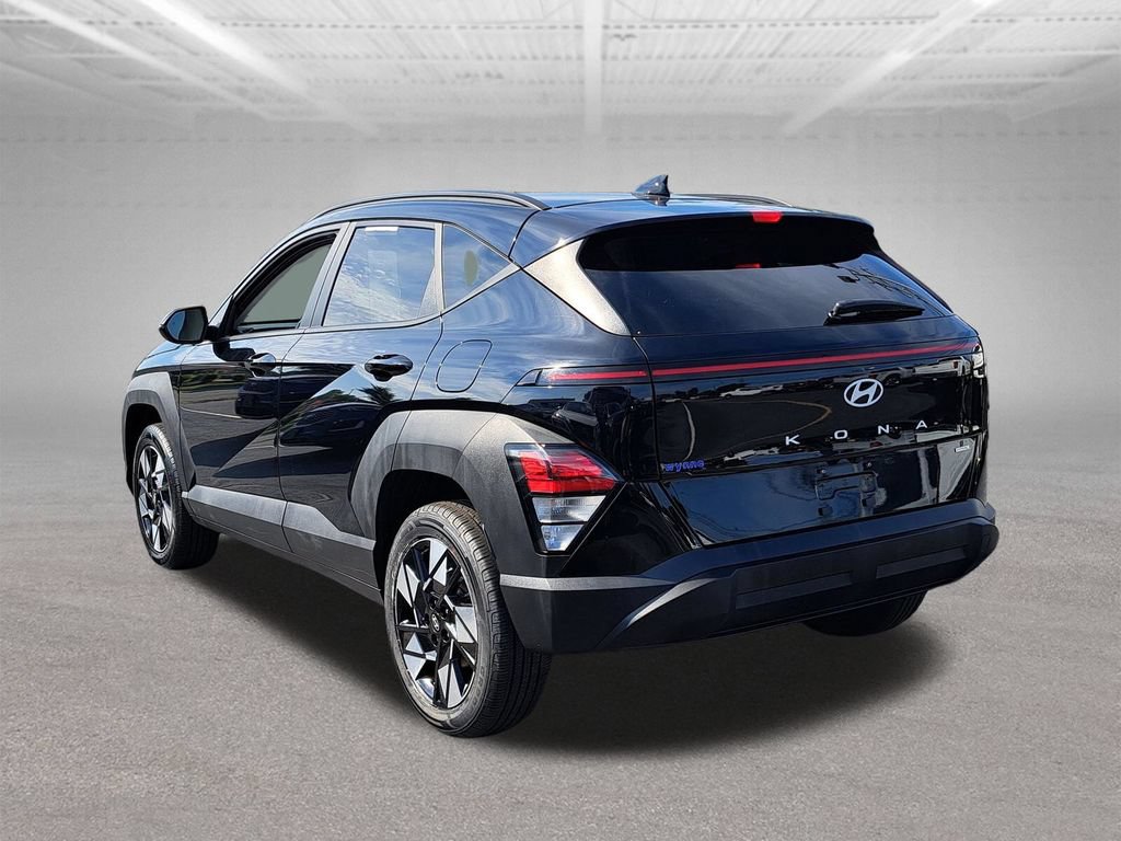 Used 2024 Hyundai Kona SEL AWD/4WD image 5