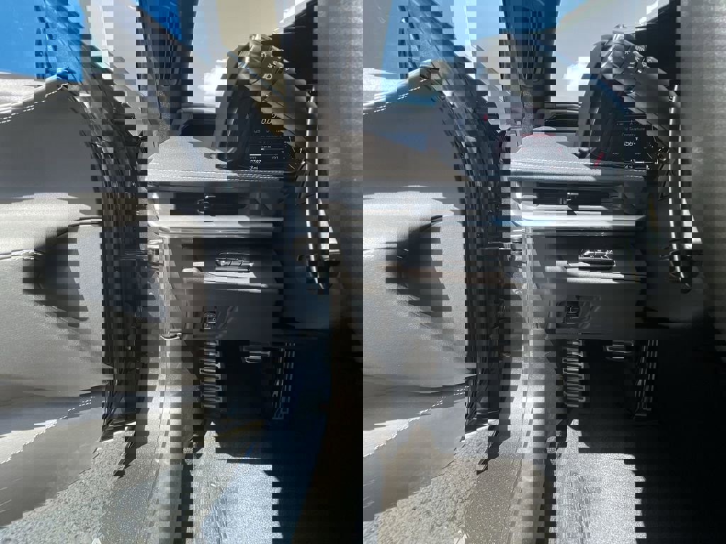 Certified 2021 Chevrolet Corvette Stingray Preferred Cpe w/ Z51 Performance Package image 17