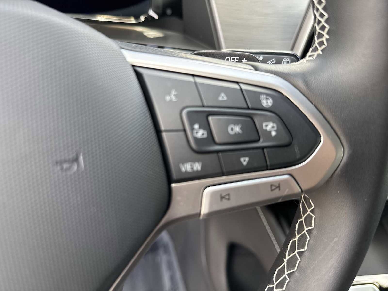 Used 2026 Volkswagen Atlas Cross Sport SE image 31