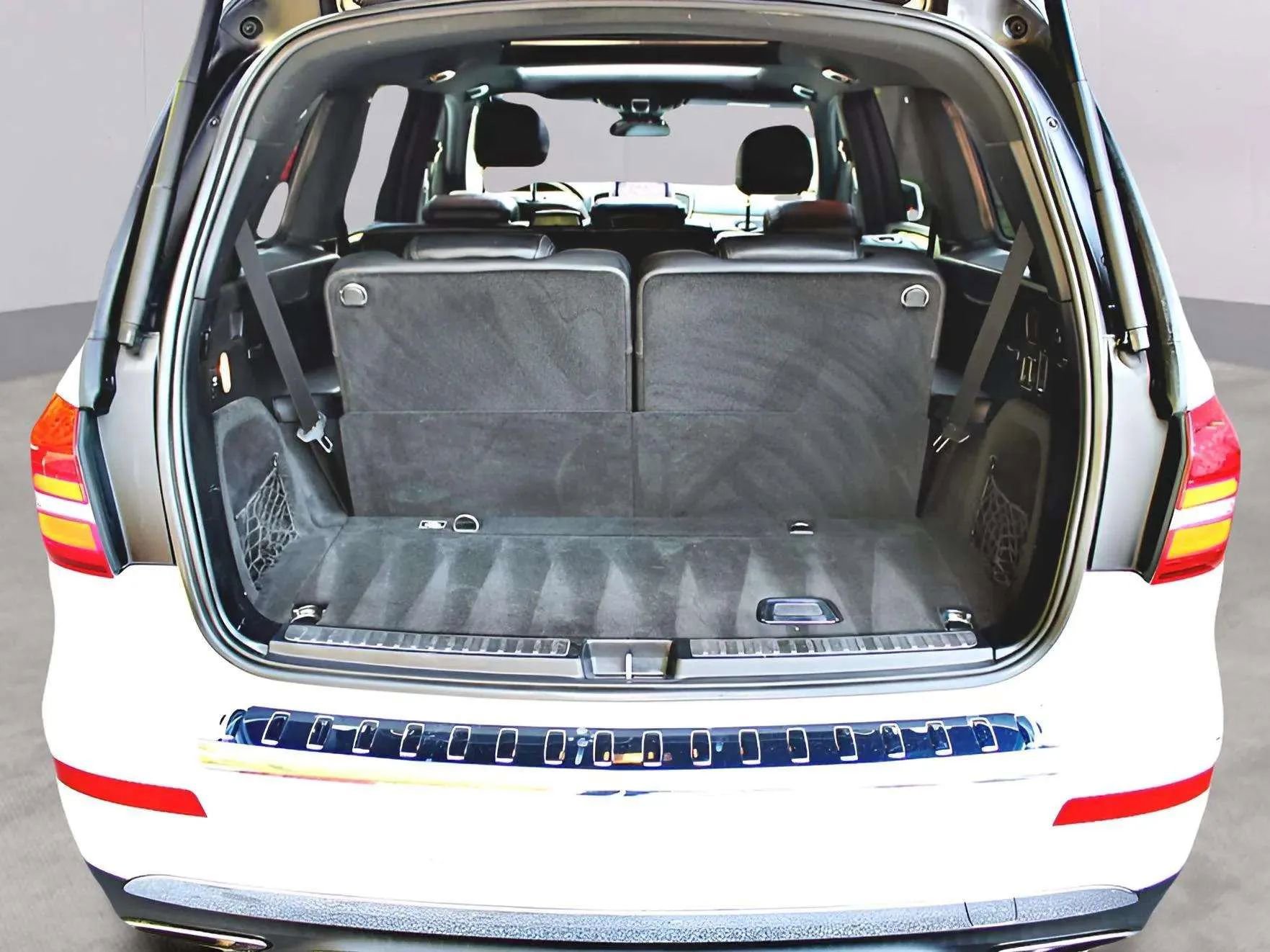 Used 2019 Mercedes-Benz GLS 450 4MATIC image 4