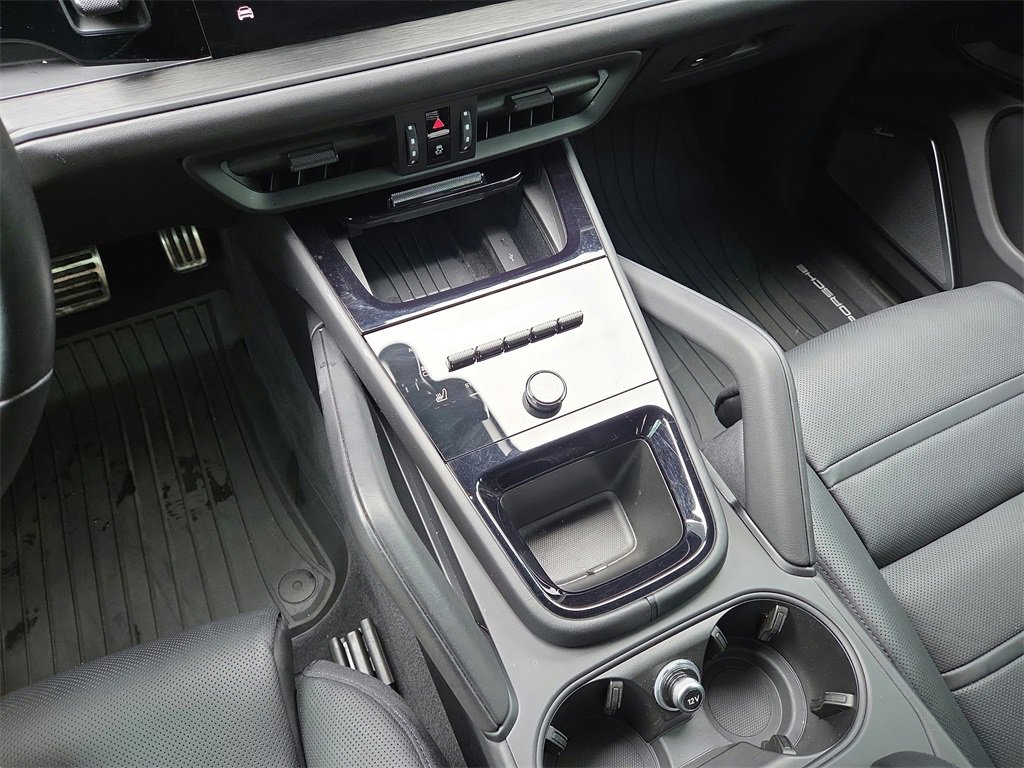 Used 2024 Porsche Cayenne Turbo GT image 14