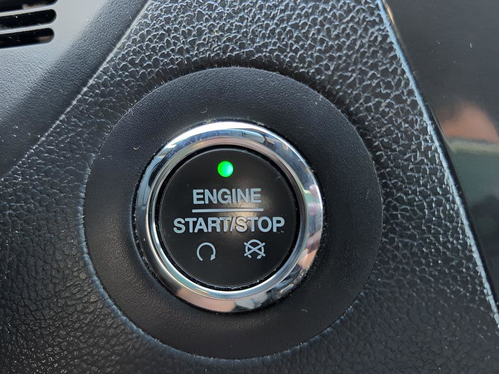 Used 2018 Ford Explorer XLT image 27