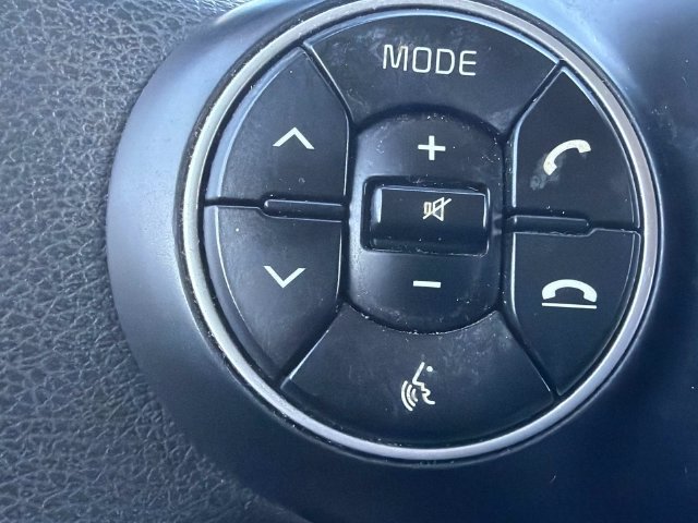 Used 2020 Kia Soul LX FWD image 19