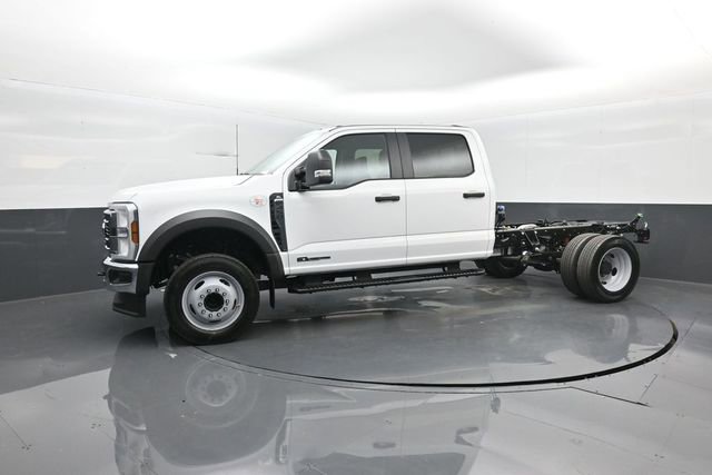 New 2026 Ford F450 XL w/ XL Chrome Package image 4