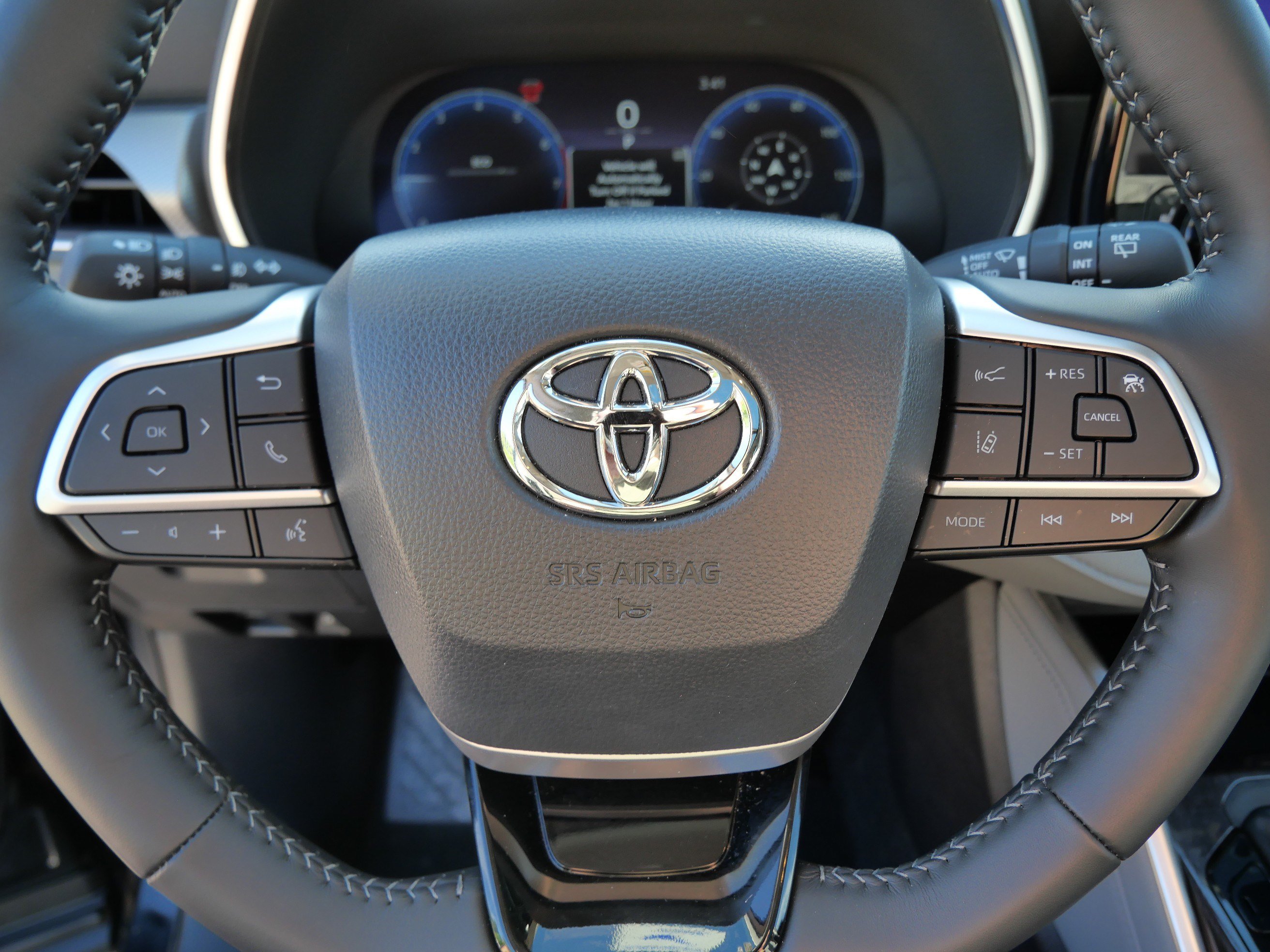 Certified 2026 Toyota Highlander Platinum AWD/4WD image 26