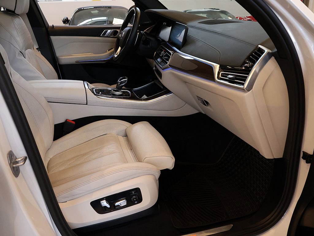 Used 2023 BMW X5 xDrive45e w/ Executive Package image 59