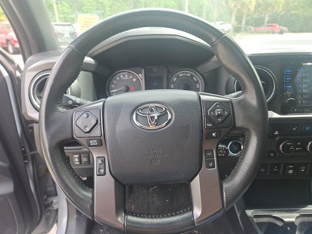 Used 2019 Toyota Tacoma TRD Sport w/ TRD Premium Sport Package image 10