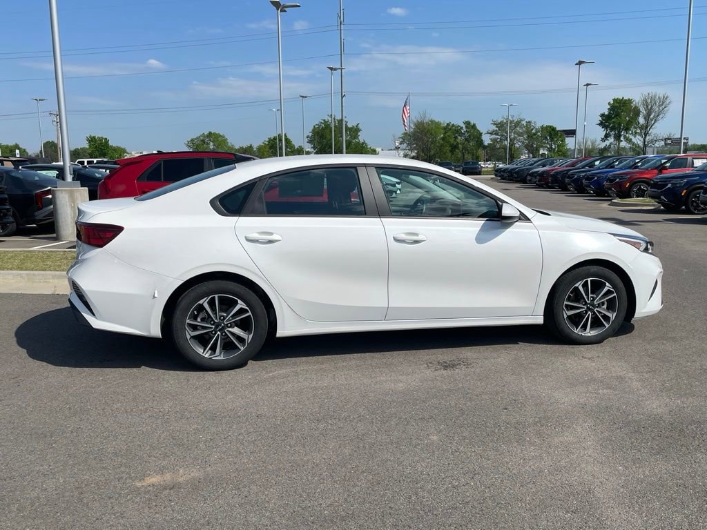 Used 2024 Kia Forte LXS image 8