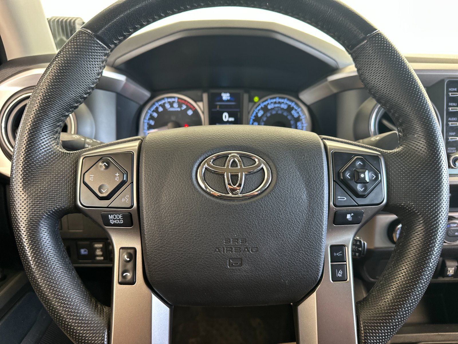 Used 2022 Toyota Tacoma SR5 w/ Trail Edition AWD/4WD image 25