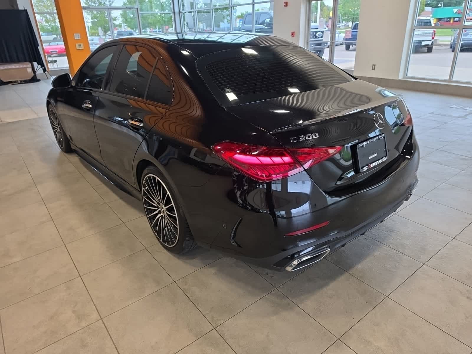 Used 2023 Mercedes-Benz C 300 Sedan image 10