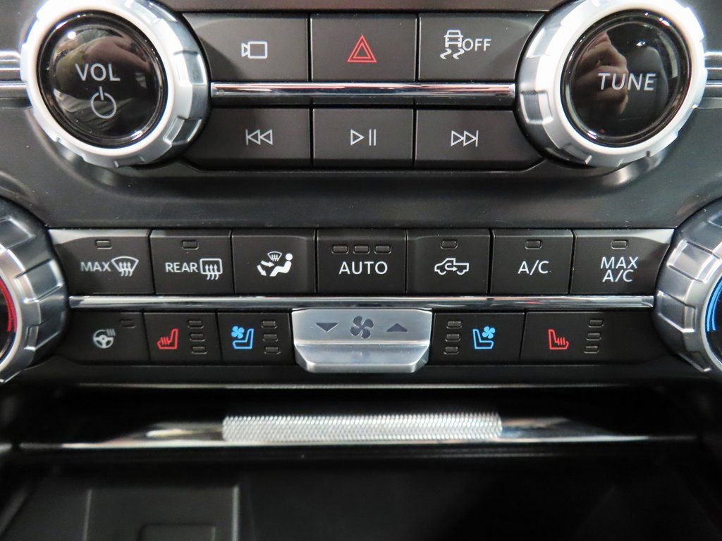 Used 2025 Ford F150 Lariat image 63