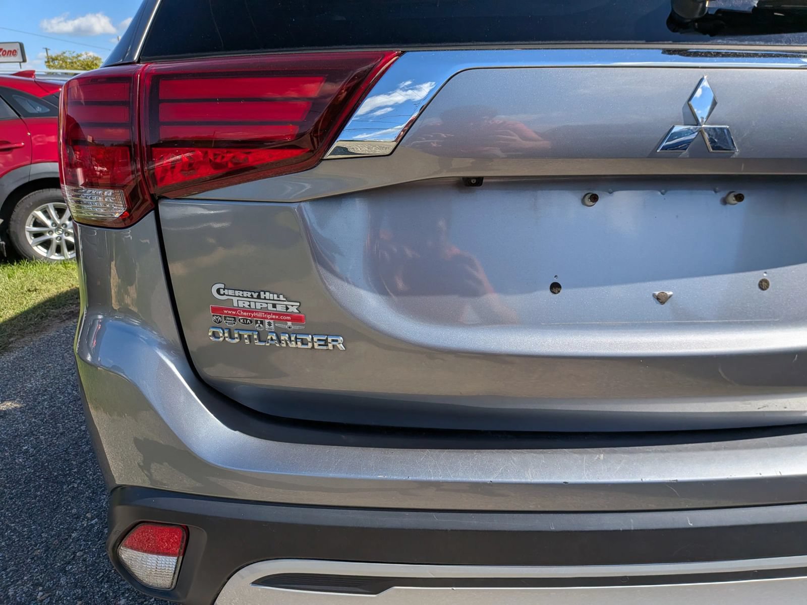 Used 2020 Mitsubishi Outlander ES FWD image 11