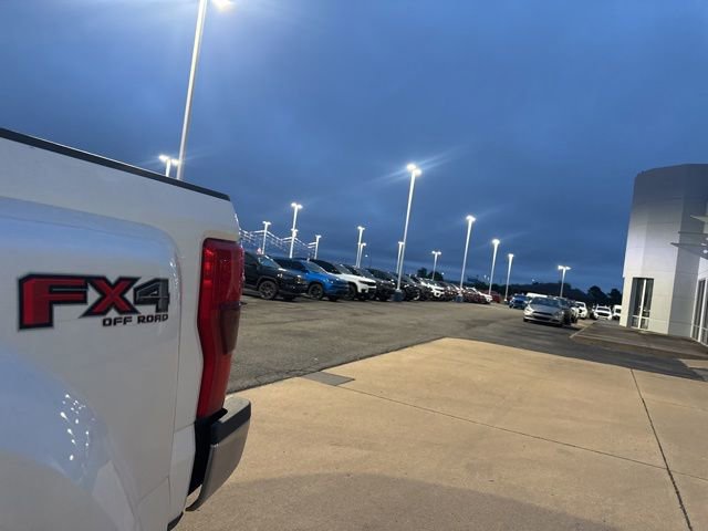 Used 2019 Ford F350 Lariat w/ Lariat Ultimate Package AWD/4WD image 10