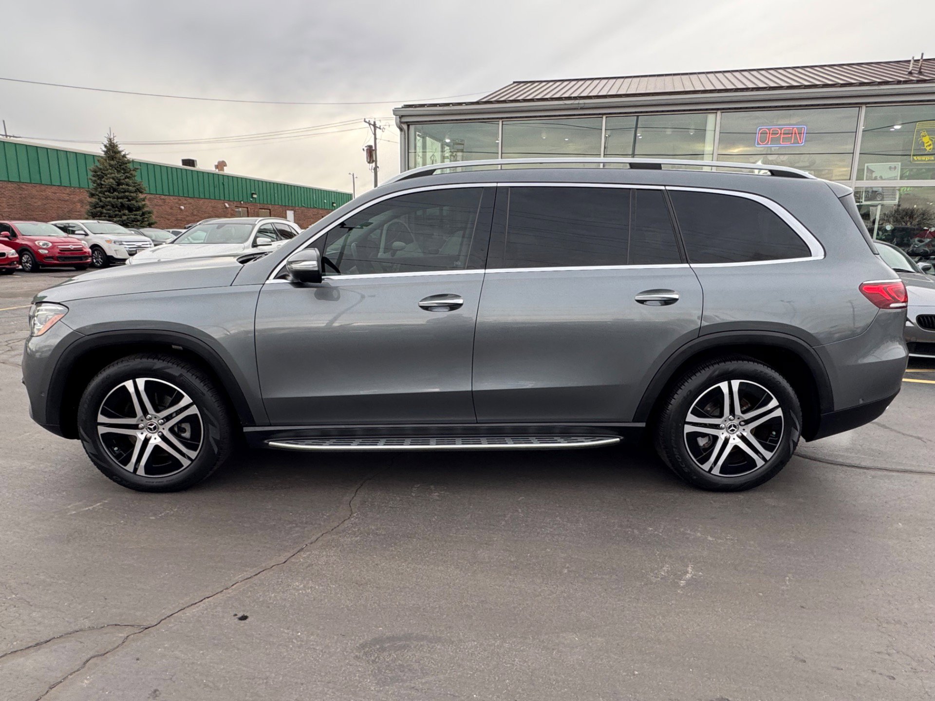 Used 2020 Mercedes-Benz GLS 450 4MATIC image 7