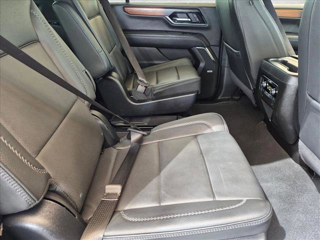 Used 2025 GMC Yukon XL Denali AWD/4WD image 21