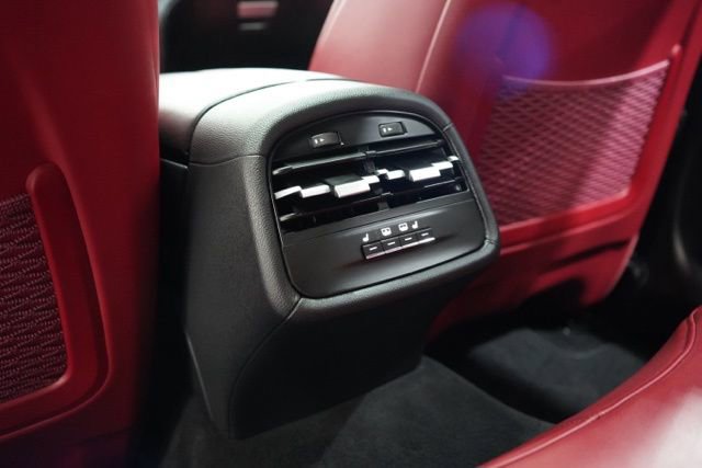 Used 2022 Maserati Ghibli Trofeo image 31