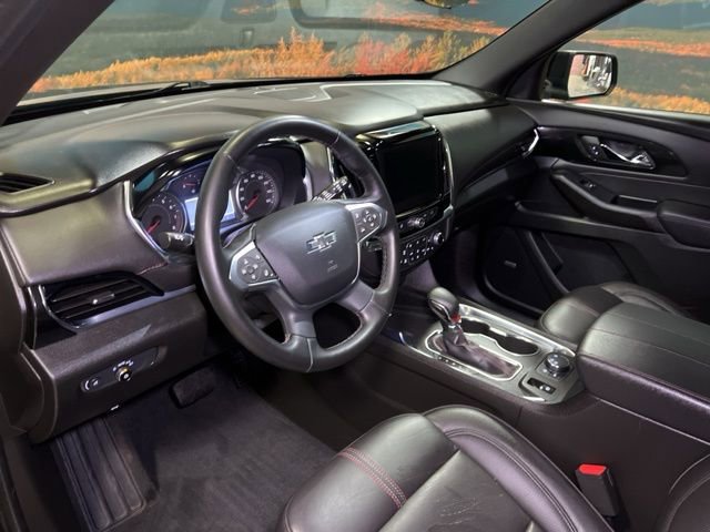 Used 2023 Chevrolet Traverse RS image 24