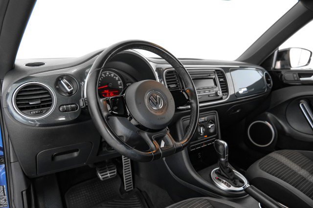 Used 2012 Volkswagen Beetle 2.0T FWD image 12
