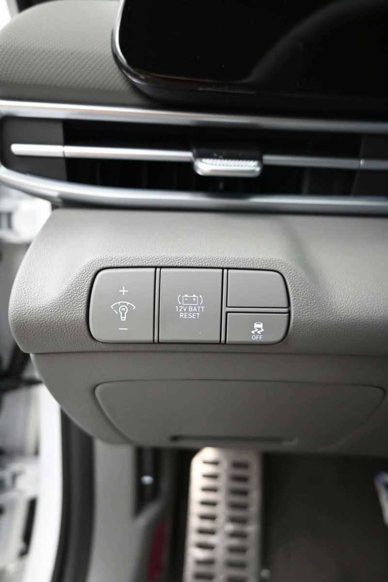 New 2026 Hyundai Elantra Sport image 22