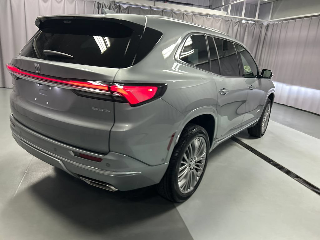 New 2027 Buick Enclave Avenir w/ LPO, Floor Liner Package FWD image 7