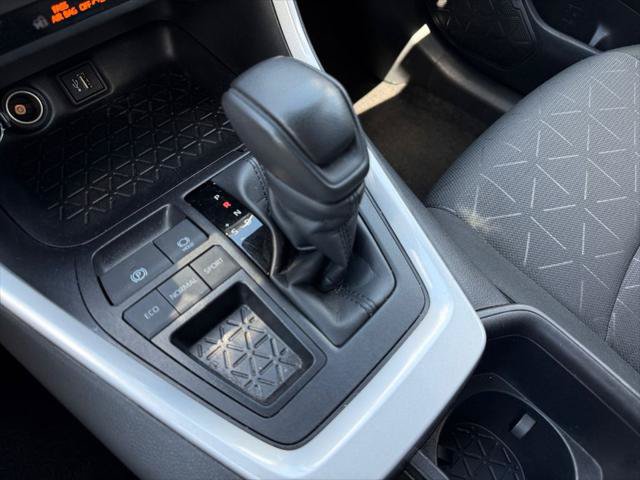 Certified 2025 Toyota RAV4 XLE FWD image 36
