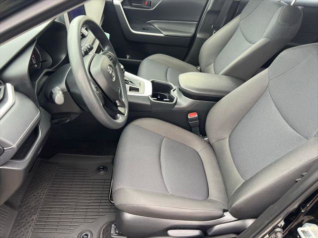 Certified 2025 Toyota RAV4 LE AWD/4WD image 12