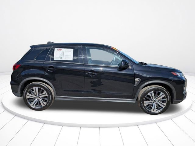 Used 2025 Mitsubishi Outlander Sport ES image 3