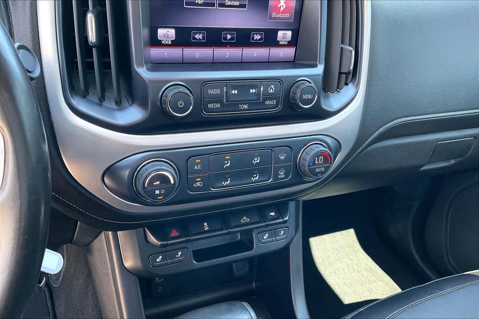 Used 2015 GMC Canyon SLT AWD/4WD image 33