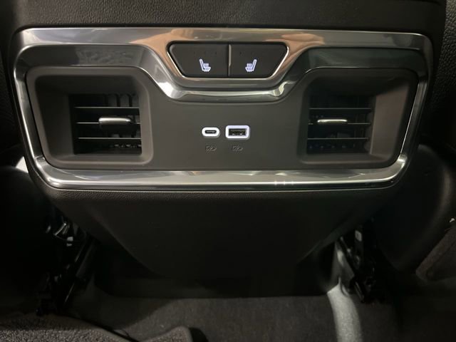 Certified 2025 GMC Sierra 3500 Denali w/ Denali Reserve Package image 21