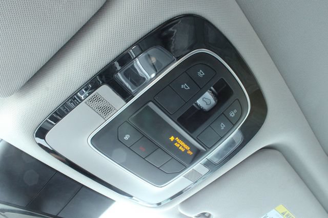 Used 2022 Hyundai Santa Fe SEL Premium AWD/4WD image 21