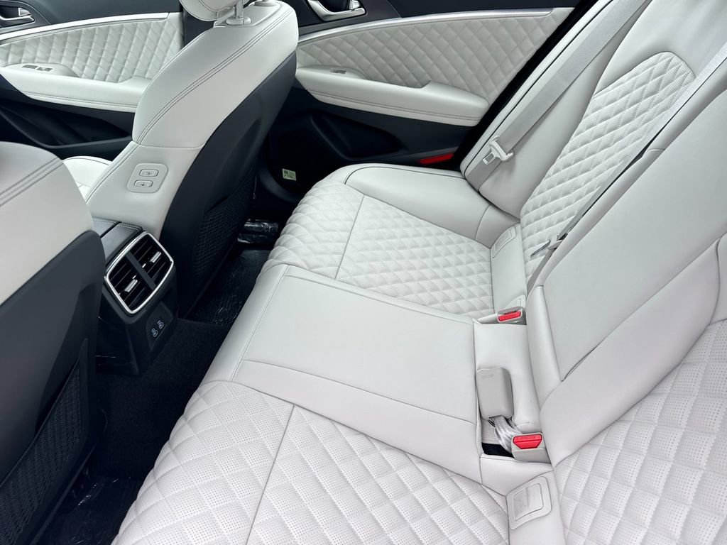 New 2025 Genesis G70 3.3T Advanced w/ Sport Prestige Package image 12