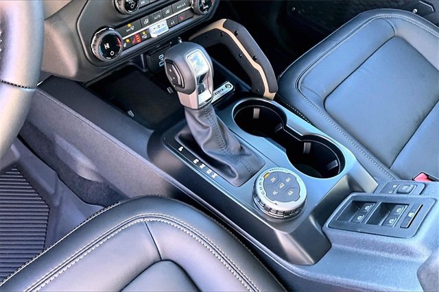 New 2025 Ford Bronco Badlands image 7